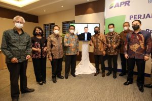 Asia Pacific Rayon (APR) syndicated loan announcement with Anderson Tanoto