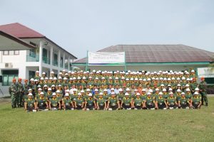 To train new generations of skilled planters in sustainable cultivation and environmentally friendly practices, Asian Agri in 2002 established the Asian Agri Learning Institute (AALI). Today, the AALI has successfully trained 2,200 graduates