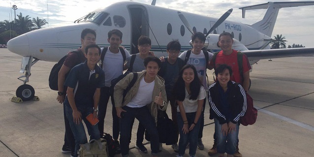 A group of students from Singapore’s Catholic Junior College visited Kerinci, the heart of APRIL’s operations, as a reward of their winning entry at the Urban Redevelopment