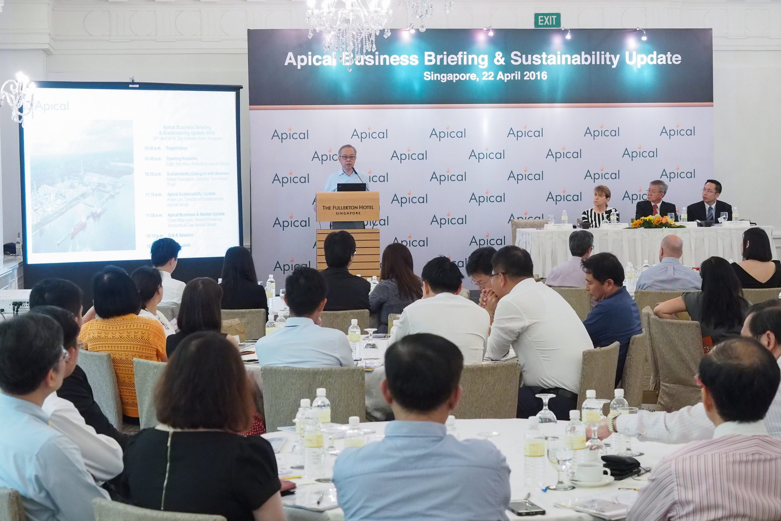 Apical’s President Dato’ Yeo How delivers his opening remarks. He was accompanied by TFT’s Director Hilary Thompson, Apical’s Director of Sustainability Dr. Peter Lim and Head of Finance Accounting and Tax Chee Wai Loon.