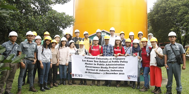 Study Trip to Pangkalan Kerinci by Master Students from the Lee Kuan Yew School of Public Policy