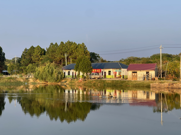 Bird-watching and hospitality infrastructures around Poyang Lake.