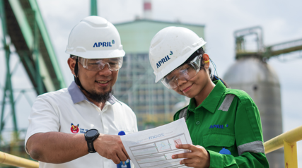 Hendra Tri Purnawan, Pulp Operations Manager at APRIL, on coaching his team.