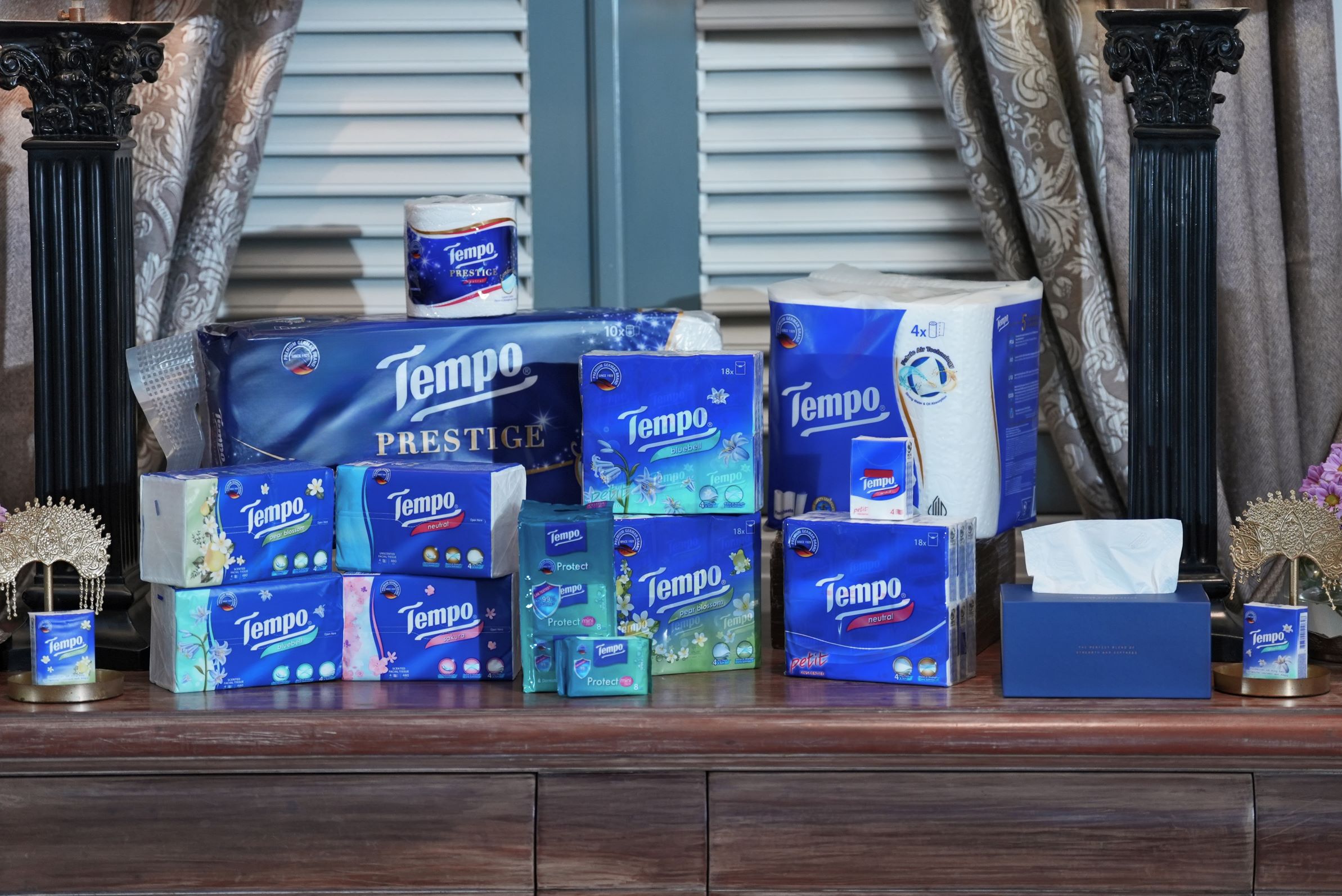 Array of Tempo products.